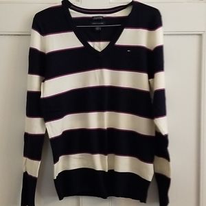 Womens vneck sweater